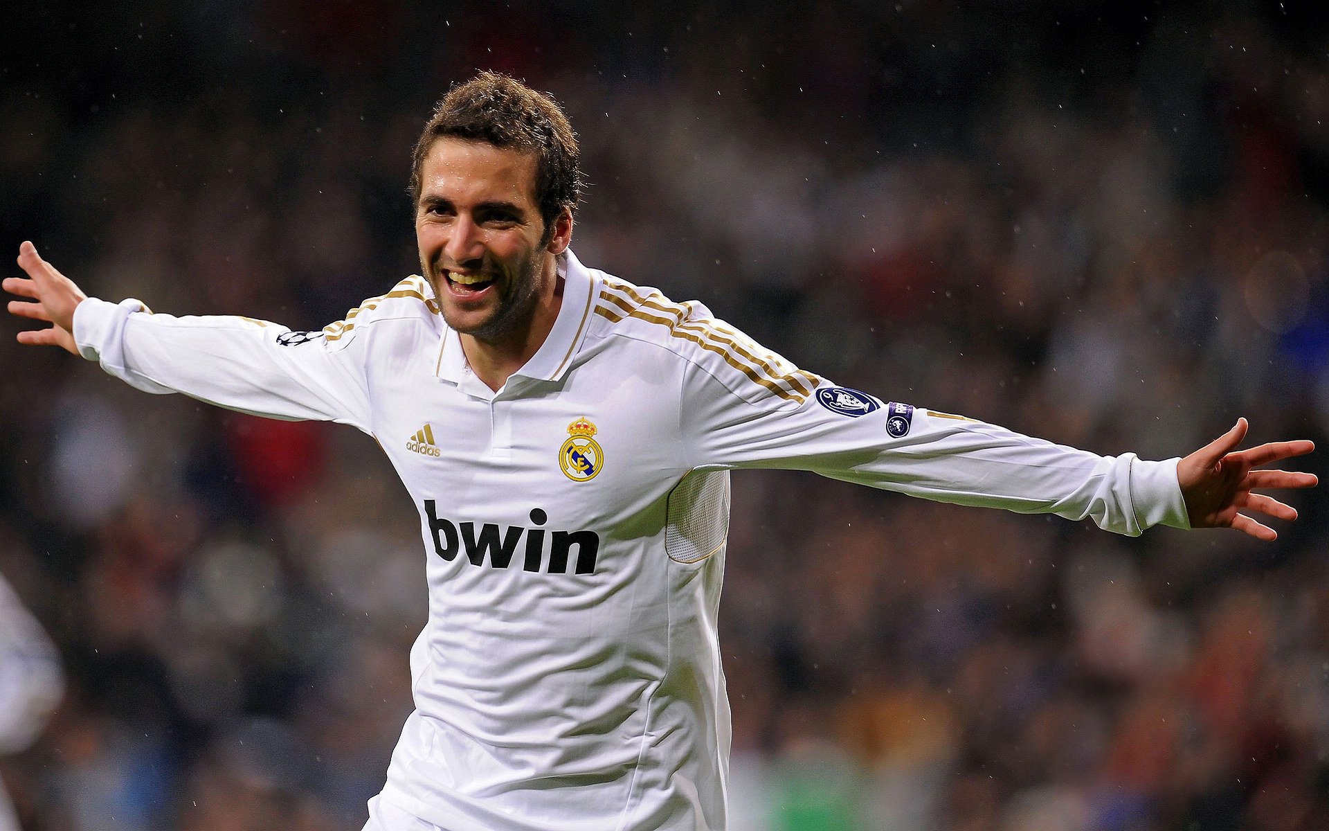 中超球队主场气氛空前高涨,中超主场排名